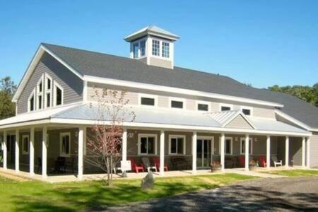 Spacious Upstairs 1Bed- Walking Distance To Beach Outlet Mall Michigan City Kültér fotó