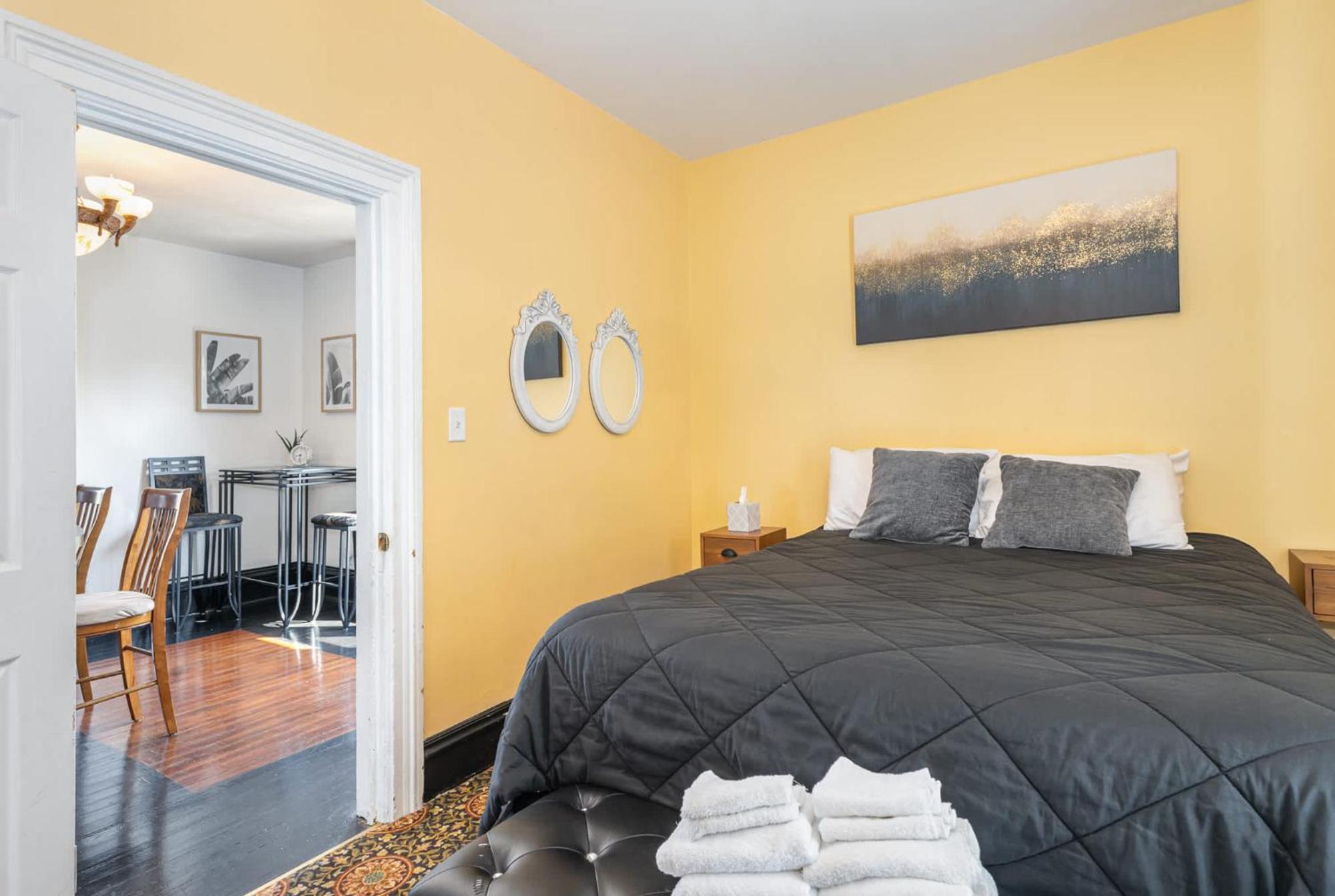 Spacious Upstairs 1Bed- Walking Distance To Beach Outlet Mall Michigan City Kültér fotó
