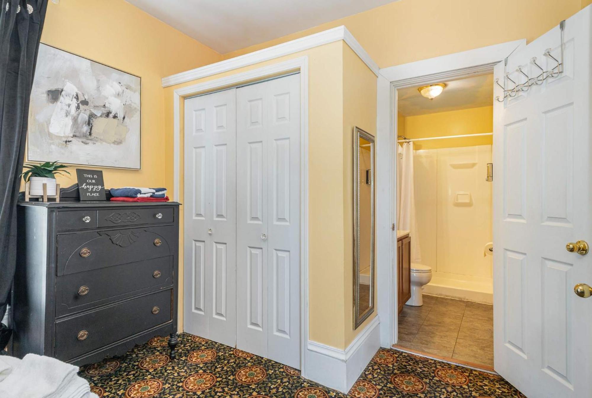 Spacious Upstairs 1Bed- Walking Distance To Beach Outlet Mall Michigan City Kültér fotó